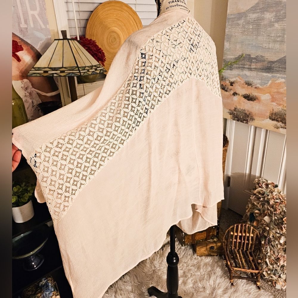 New Champagne Pink Rayon Blend Bohemian Vibe Kimono. L/XL FIT